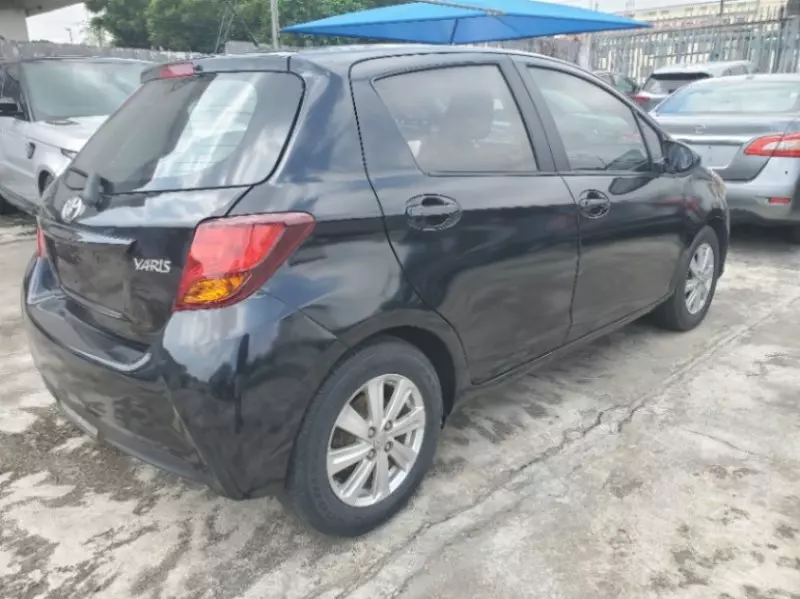 Toyota Yaris   - 2017