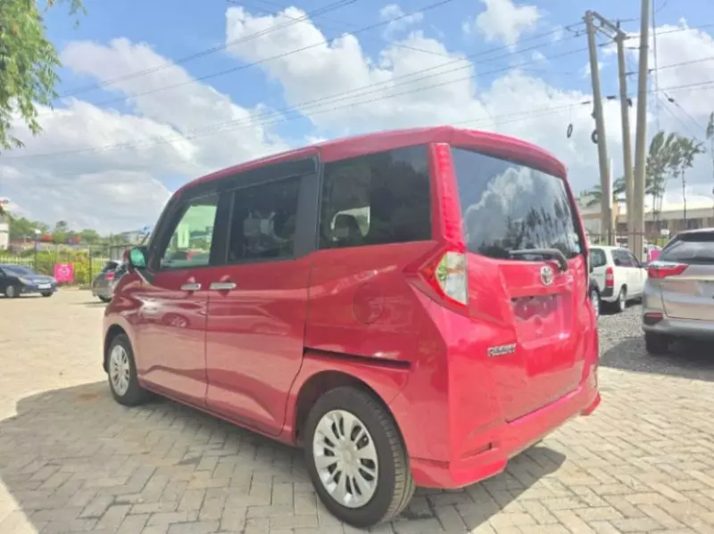 Toyota Roomy   - 2018