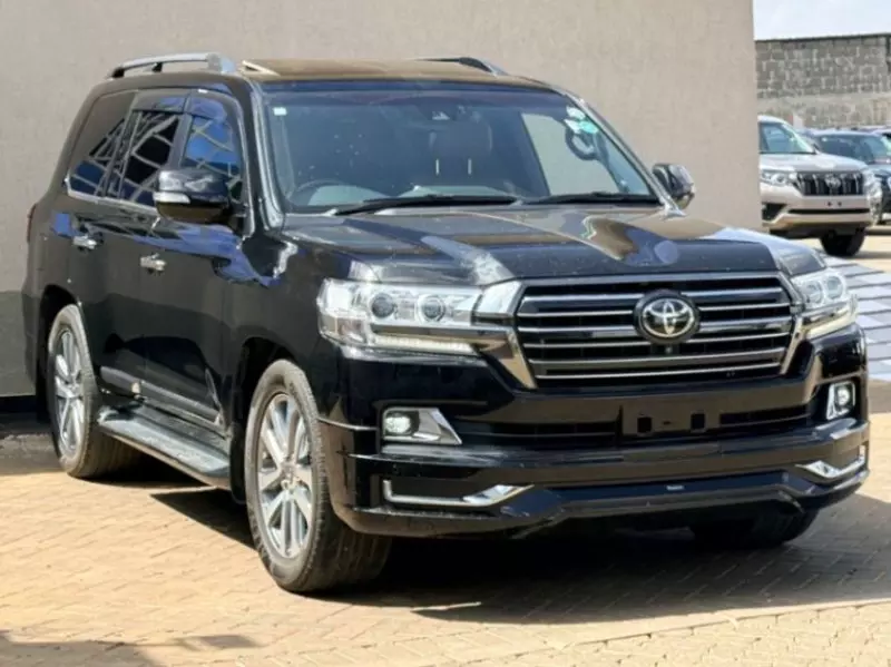 Toyota Land Cruiser V8