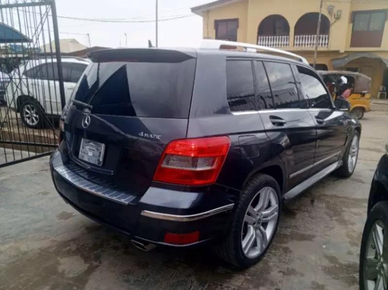 Mercedes-Benz GLK 350   - 2010