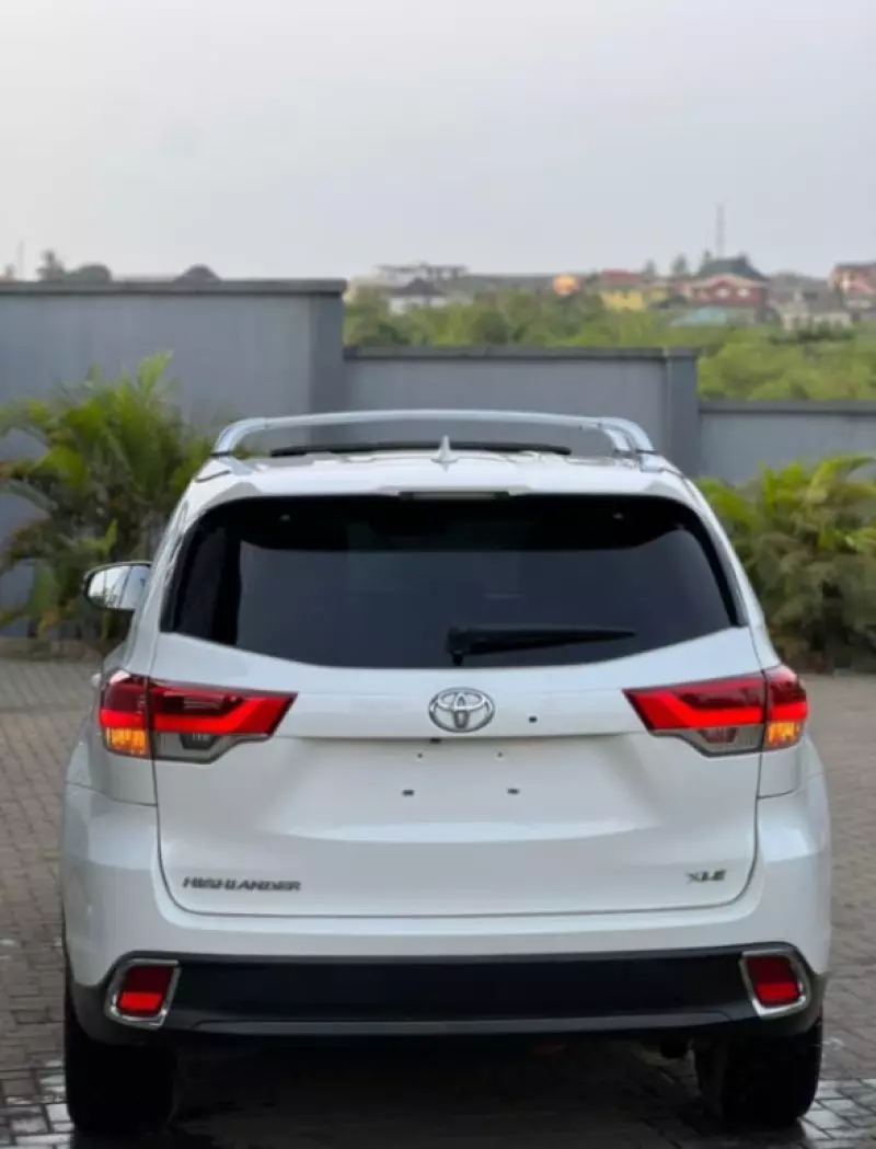 Toyota Highlander - 2017