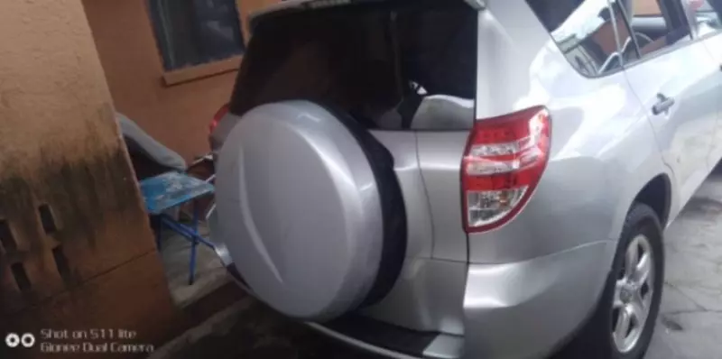Toyota RAV 4   - 2013