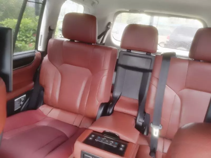 Lexus LX 570   - 2017