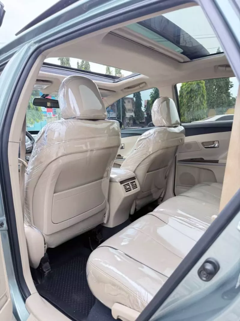 Toyota Venza   - 2010