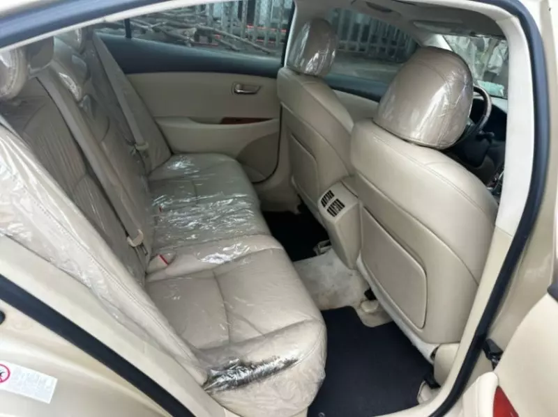 Lexus ES 350   - 2009