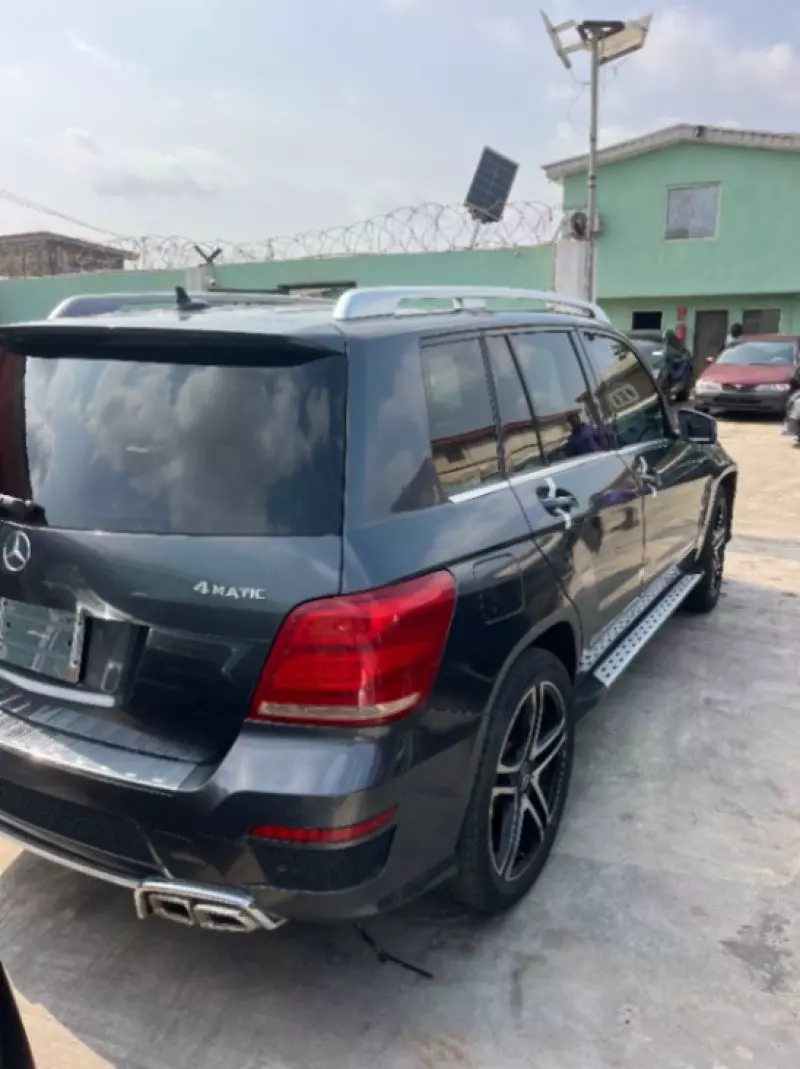 Mercedes-Benz GLK 350   - 2010