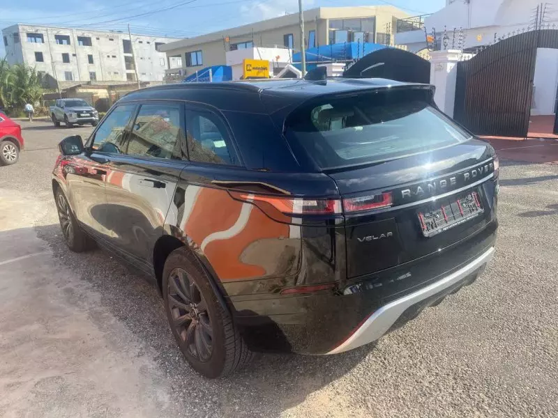 Land Rover Range Rover Velar   - 2023