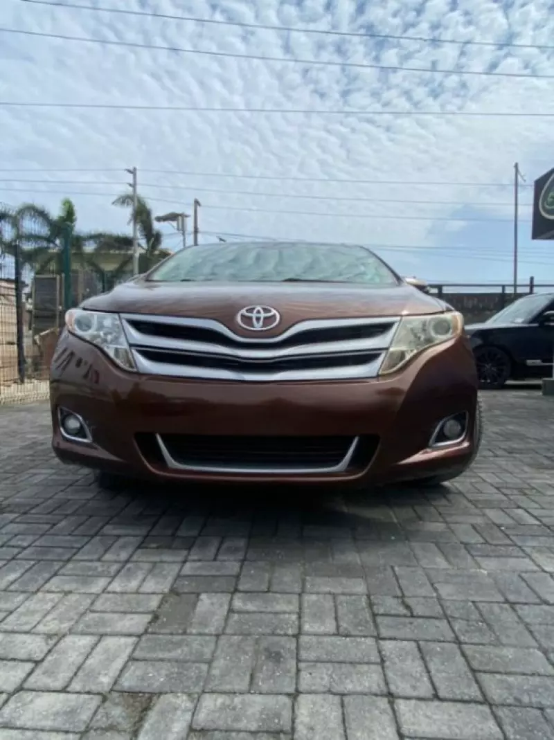 Toyota Venza   - 2014