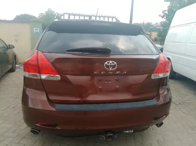 Toyota Venza   - 2010