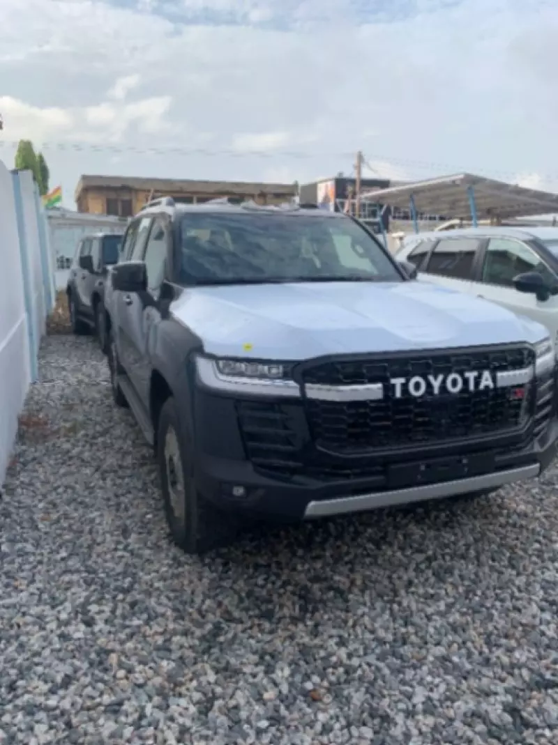 Toyota Landcruiser  V8