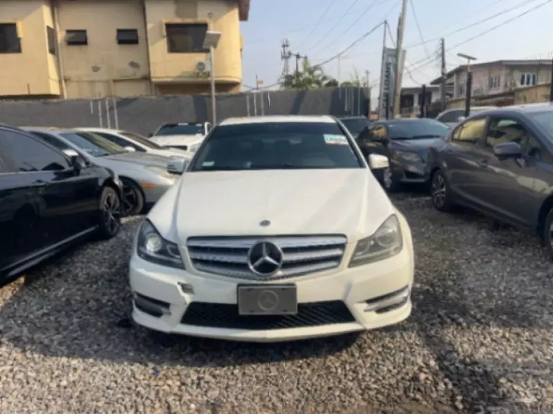 Mercedes-Benz C-Class   - 2008