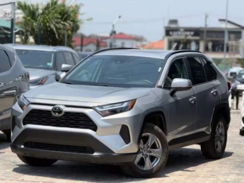 Toyota RAV4   - 2022