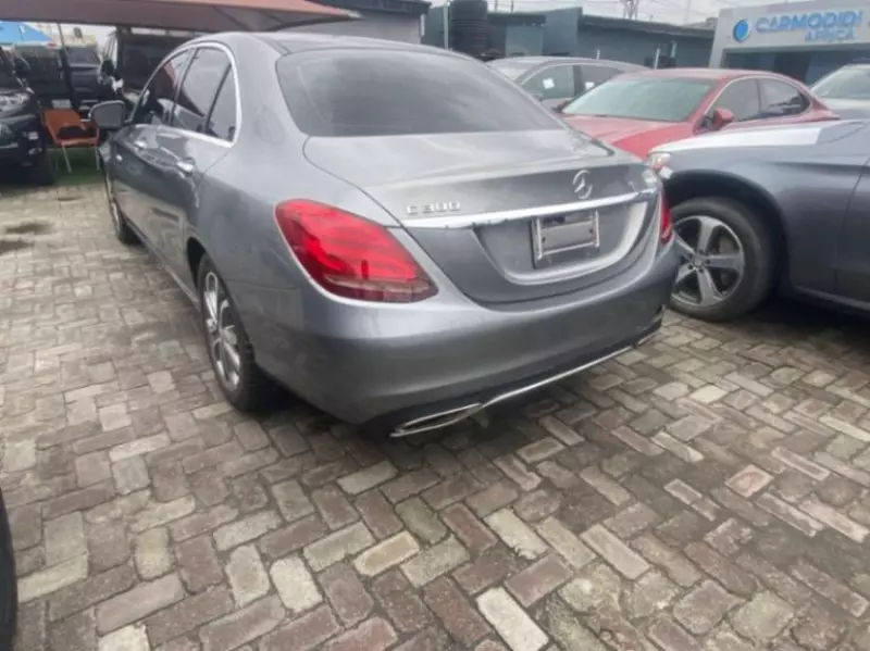 Mercedes-Benz C 300   - 2015