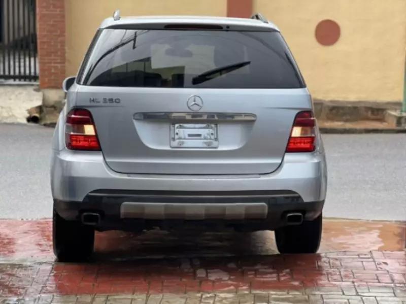 Mercedes-Benz ML 350   - 2006