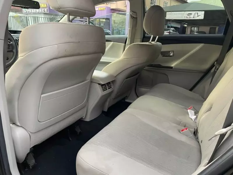 Toyota Venza   - 2013