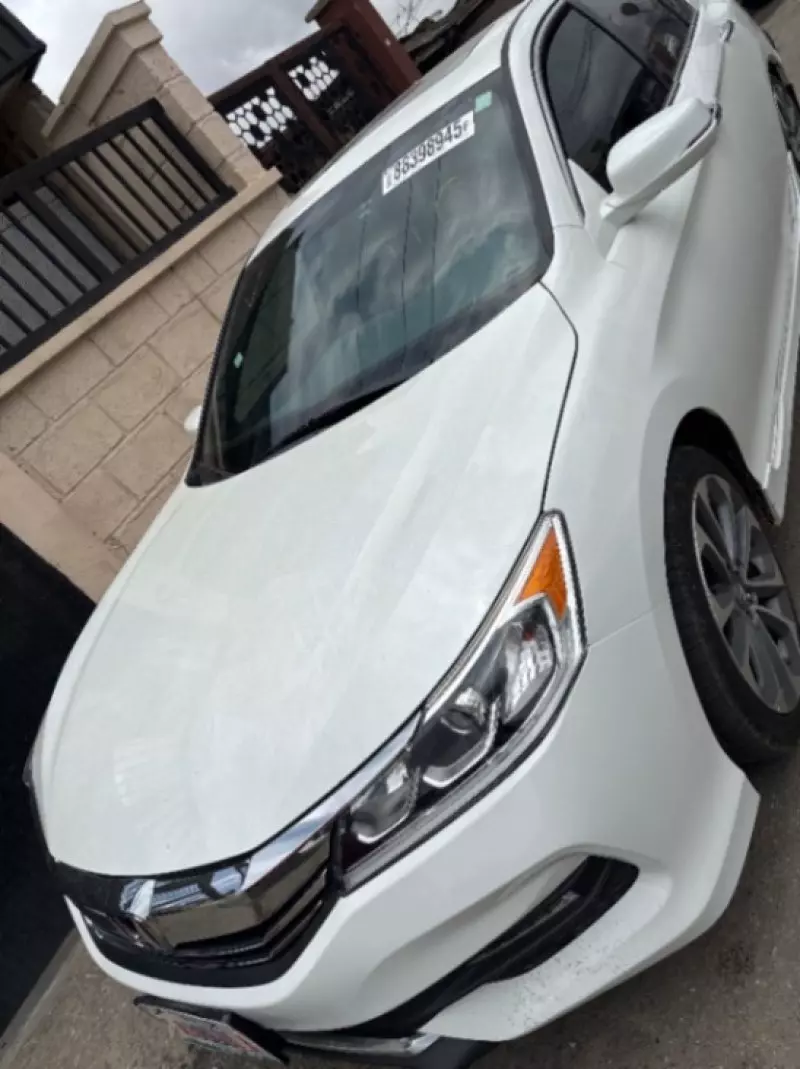 Honda Accord   - 2016