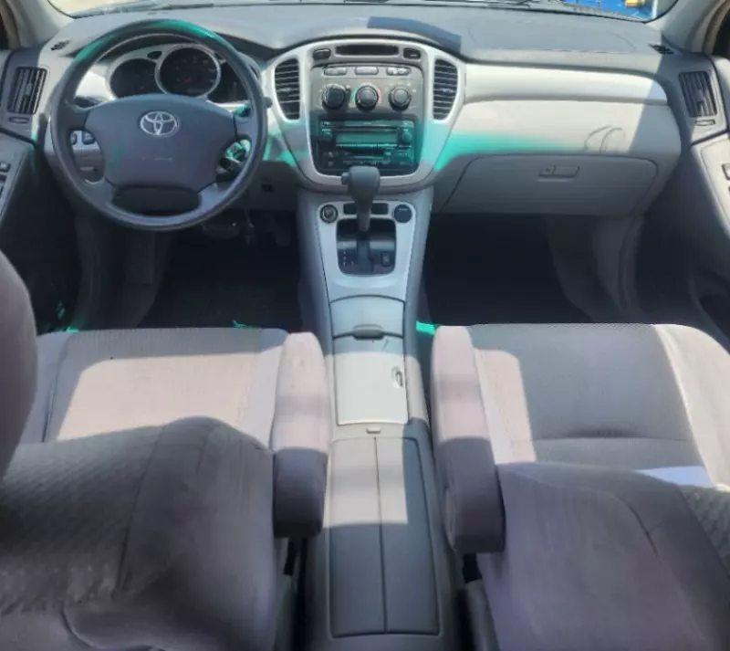 Toyota Highlander   - 2005