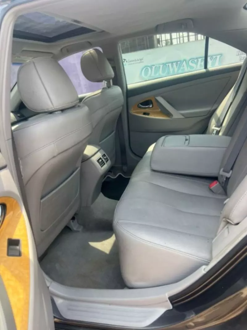 Toyota Camry   - 2007