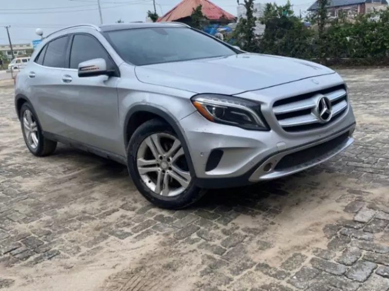 Mercedes-Benz GLA 250   - 2016