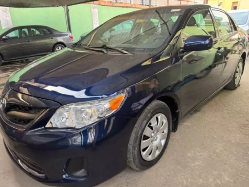 Toyota Corolla   - 2011