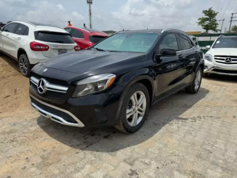 Mercedes-Benz GLA 250   - 2016