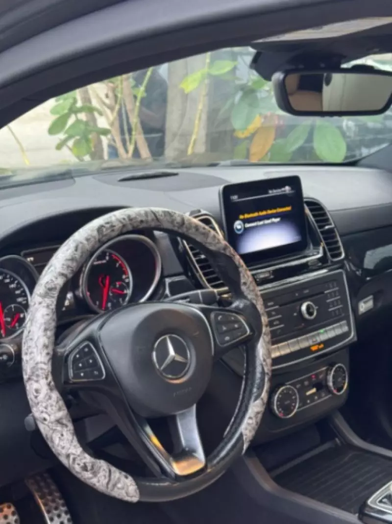 Mercedes-Benz GLE 43 AMG   - 2018