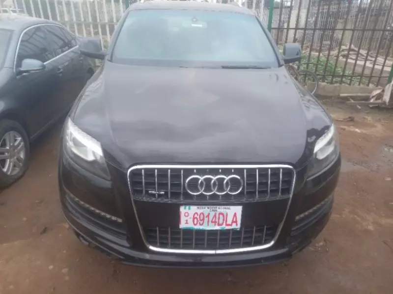 Audi Q7   - 2014
