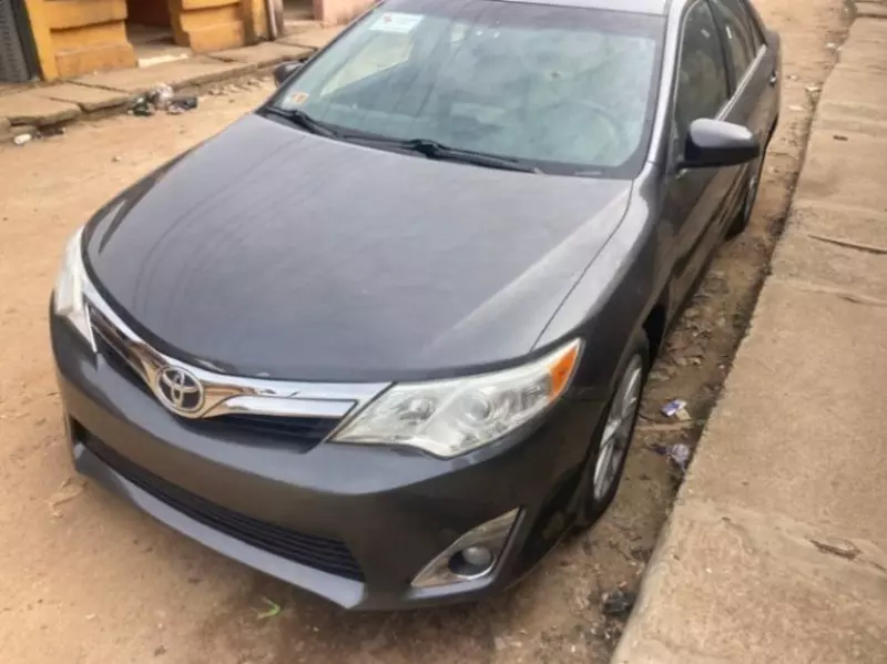 Toyota Camry   - 2012