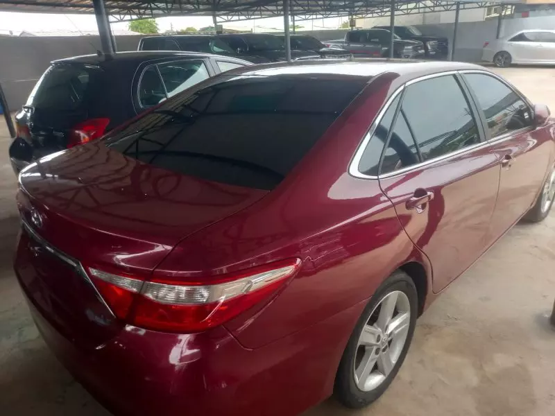 Toyota Camry   - 2016