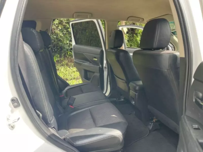 Mitsubishi OUTLANDER   - 2014