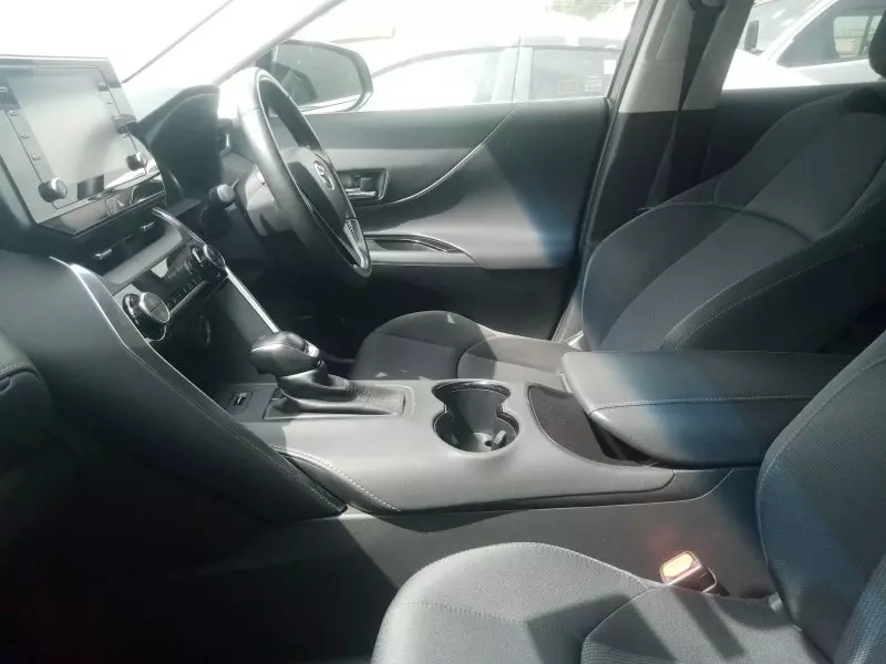 Toyota Harrier   - 2020