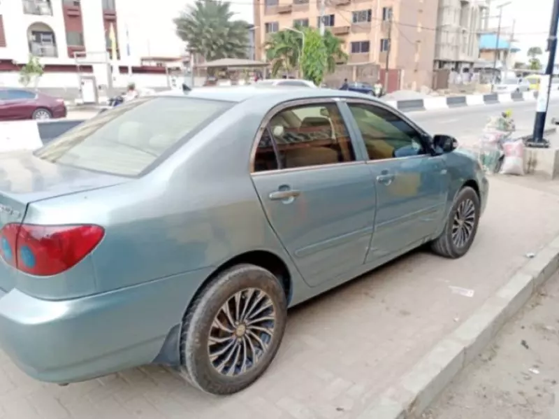 Toyota Corolla   - 2006