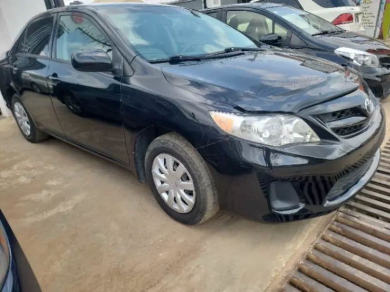 Toyota Corolla   - 2011