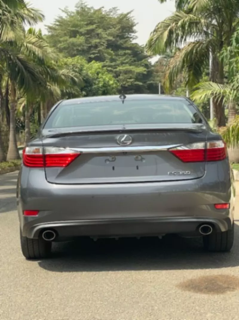 Lexus ES 350   - 2015