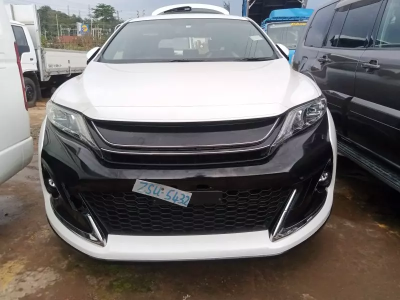 Toyota Harrier GR   - 2017