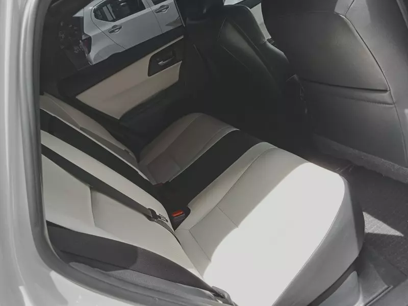 Toyota Auris Hybrid   - 2016