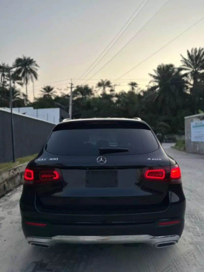 Mercedes-Benz GLC-Class   - 2021