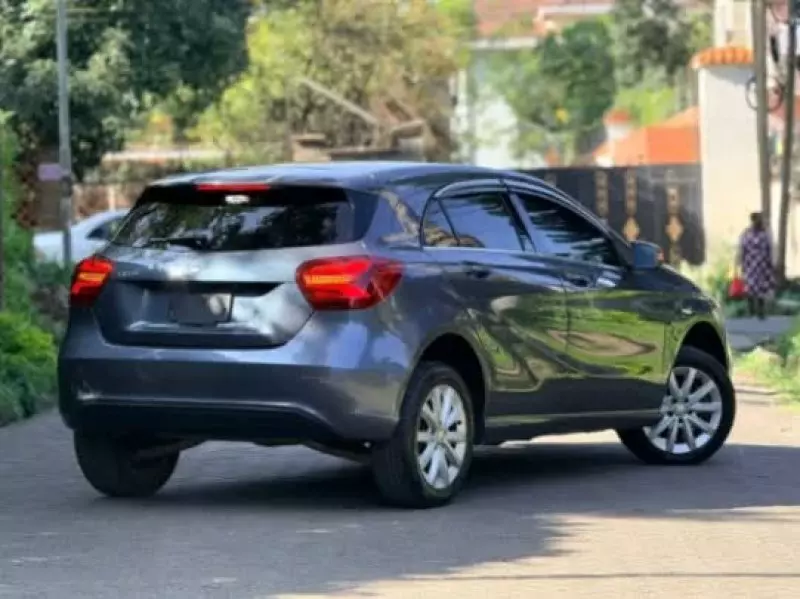 Mercedes-Benz A180   - 2016