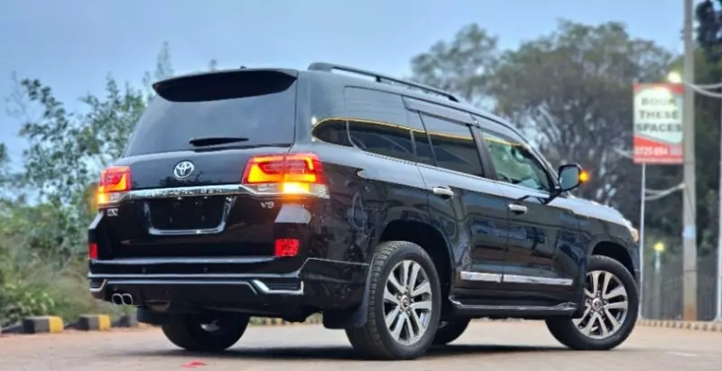 Toyota Landcruiser ZX   - 2019