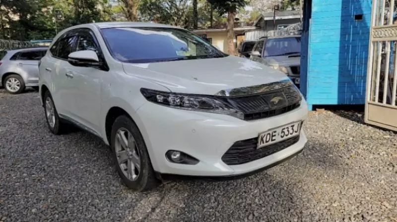Toyota Harrier   - 2015