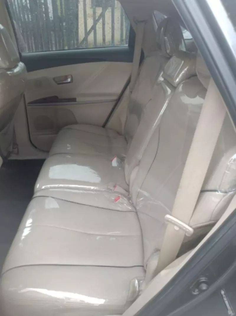 Toyota Venza   - 2010