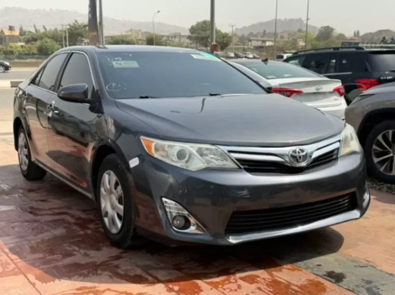 Toyota Camry - 2014