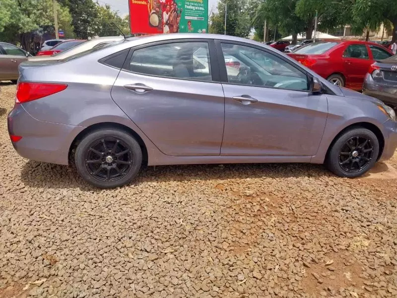 Hyundai Accent   - 2015