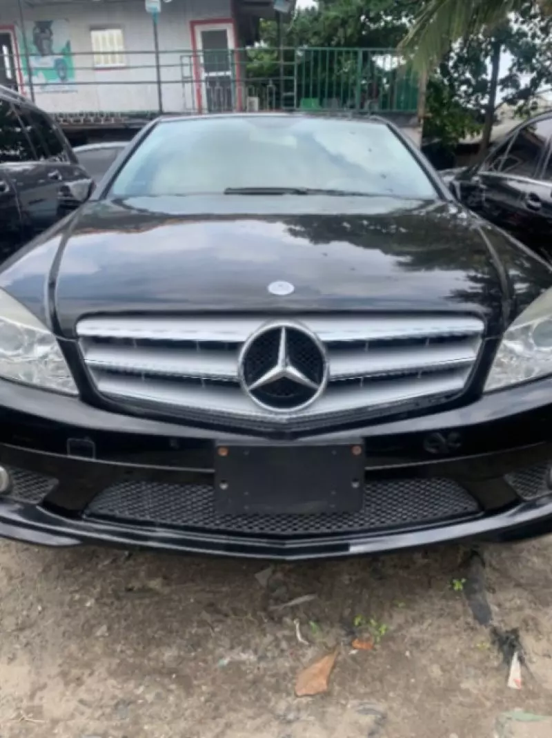 Mercedes-Benz C 300   - 2010