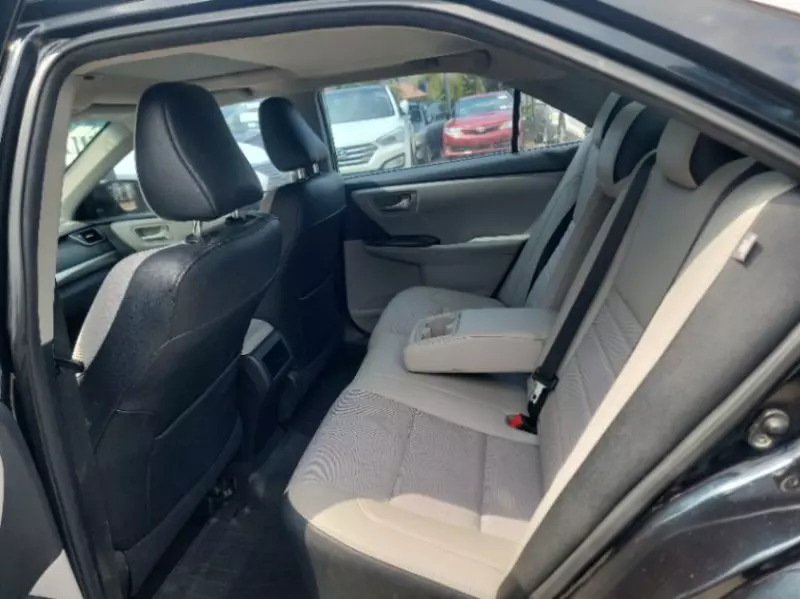 Toyota Camry   - 2016