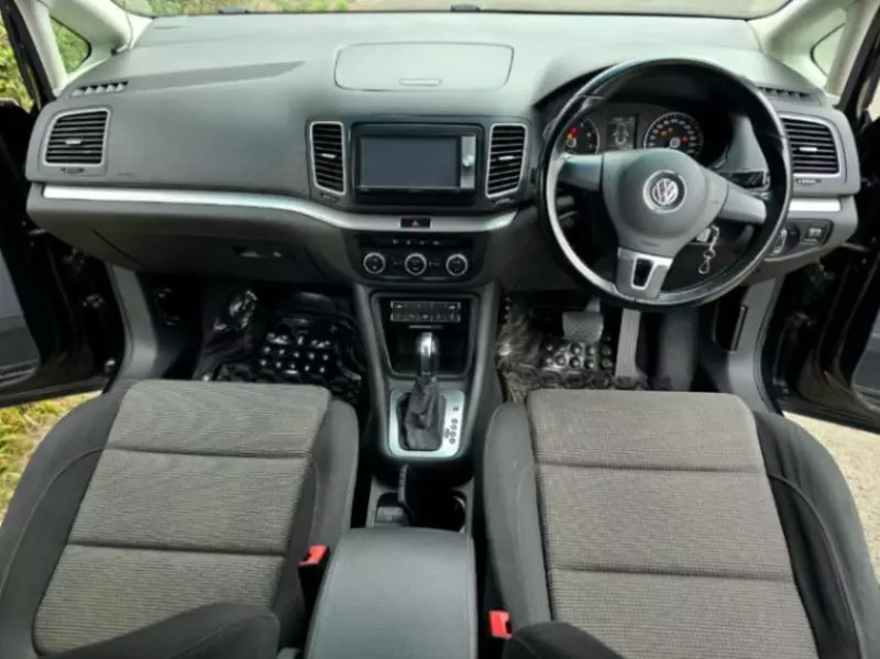 Volkswagen Sharan   - 2015
