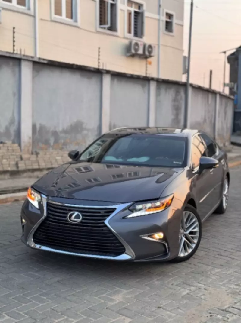 Lexus ES 350   - 2013