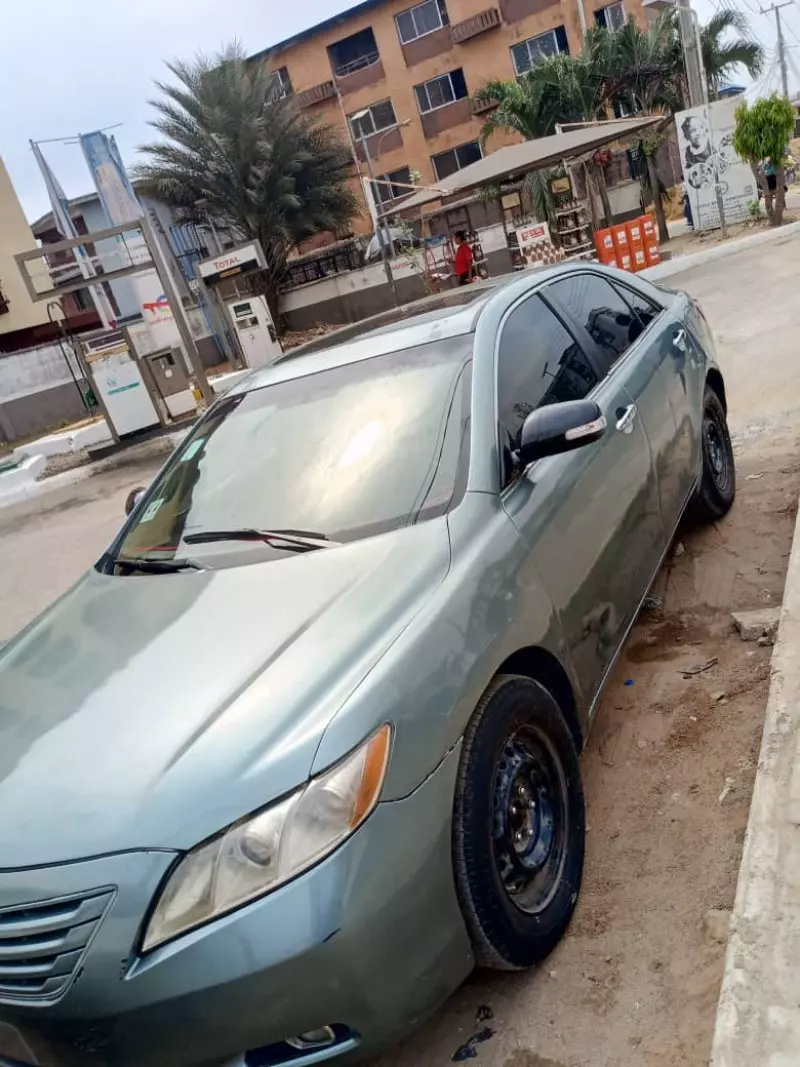 Toyota camry   - 2007