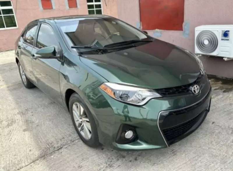 Toyota Corolla   - 2014