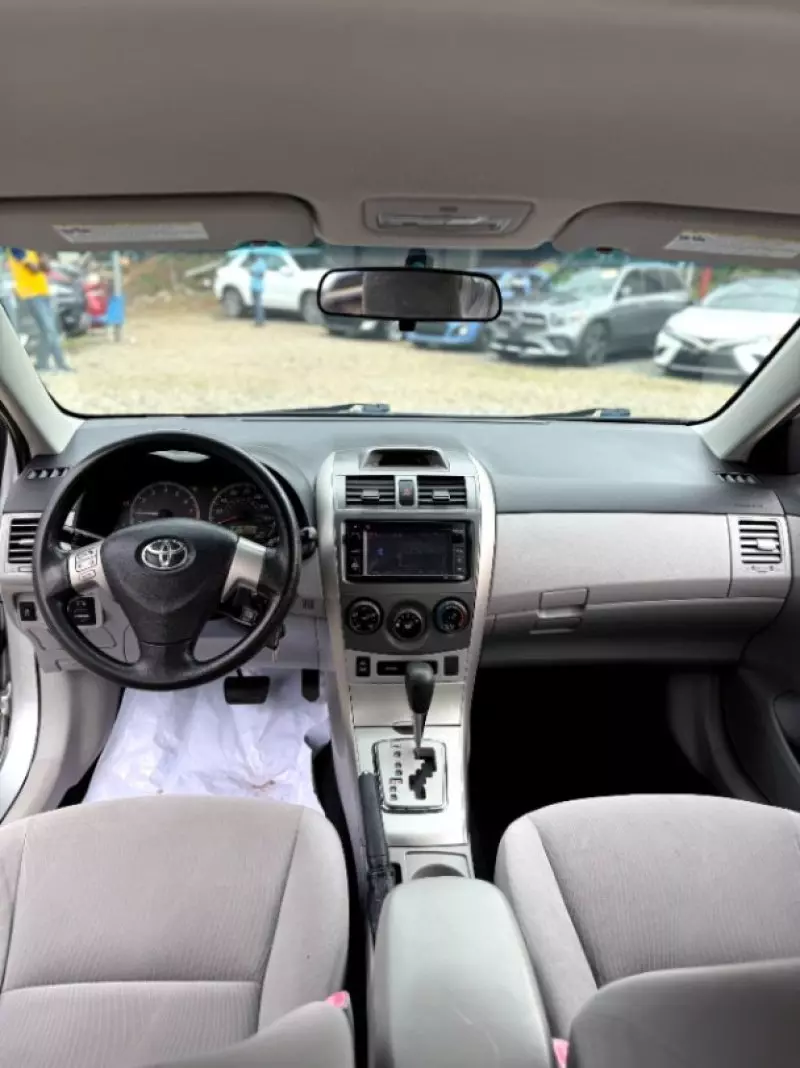Toyota Corolla   - 2013